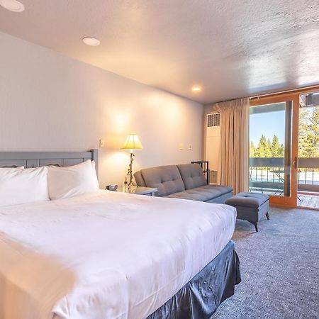 Hotel Style Room In The Timber Creek Lodge Condo Траки Экстерьер фото
